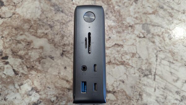 Lenovo Legion Go – Mint Condition – Black – Windows – 1TB – 16GB – AMD Ryzen Z1 Extreme - Image 2