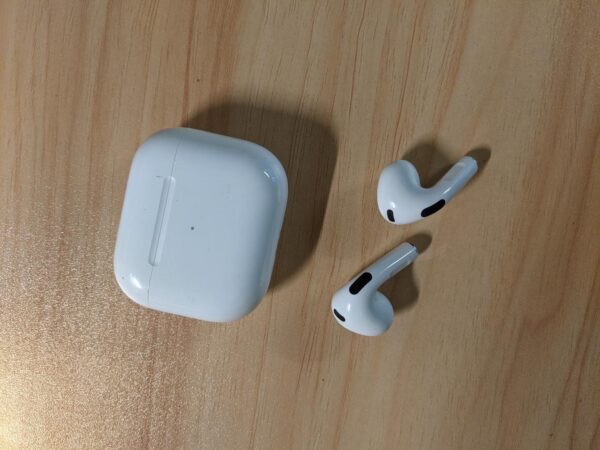 AirPods (3rd Generation) – Lightning Charging Case