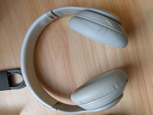 Beats Studio Pro Wireless – Used – Sandstone