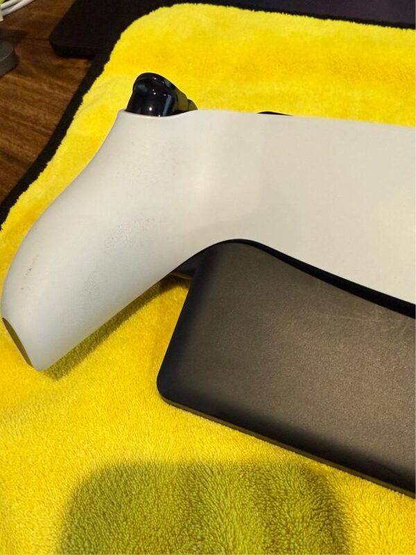 PlayStation Portal Remote Player – White – Mint Condition - Image 2
