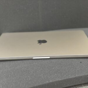 Apple MacBook Air 2023 – 15" – M2 – 8GB RAM – 256GB SSD – Starlight – Good Condition