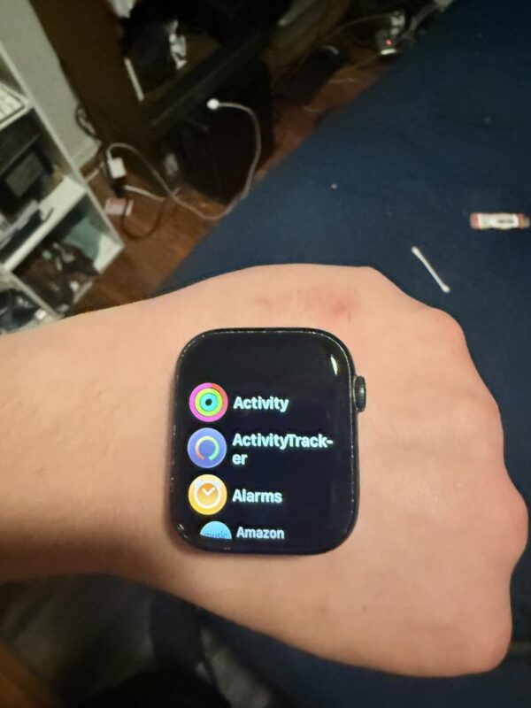 Apple Watch Series 8 – 45mm – Midnight – Aluminum – Cellular – T-Mobile – Good Condition - Image 7
