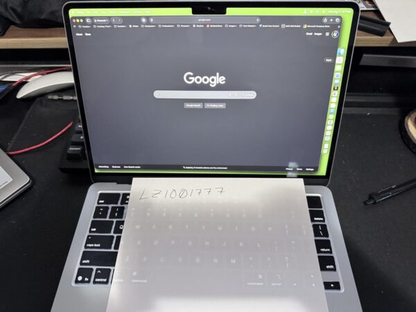Apple MacBook Air 2025 – 13" – M4 – 24GB RAM – 512GB SSD – Sky Blue – Good Condition - Image 2