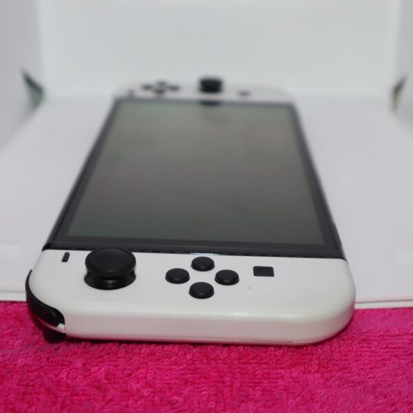 Nintendo Switch OLED – 64GB – White – Mint Condition