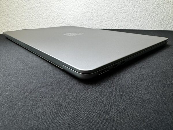 Apple MacBook Air 2024 – 13" – M3 – 8GB RAM – 256GB SSD – Gray – Mint Condition - Image 3