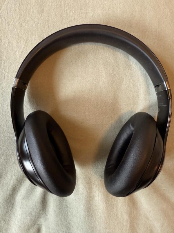 Beats Studio Pro – Used – Black