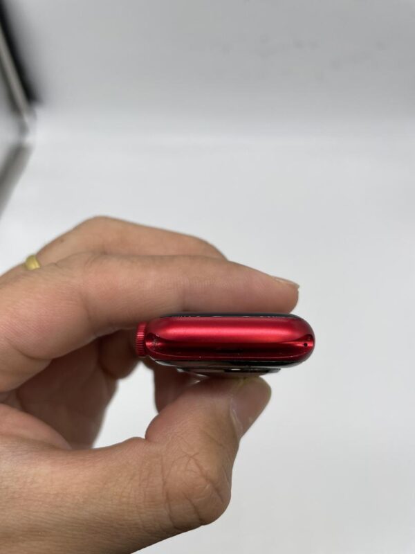 Apple Watch Series 8 – 41mm – Red – Aluminum – GPS – Fair Condition - Image 4