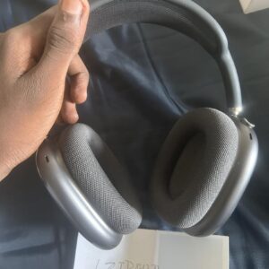 AirPods Max – Gray – Used