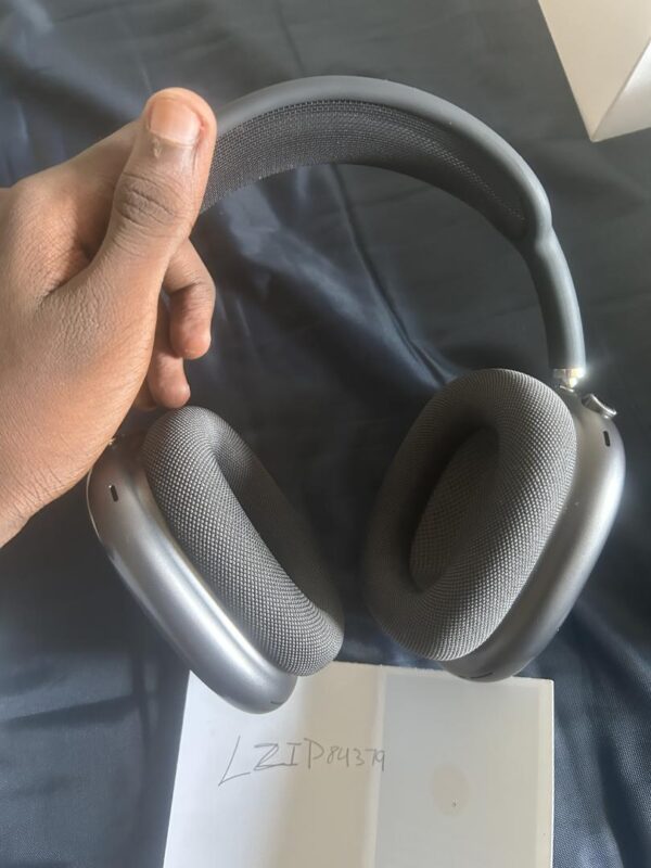 AirPods Max – Gray – Used