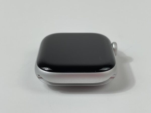 Apple Watch Series 10 42mm – Silver – GPS – Mint Condition - Image 4