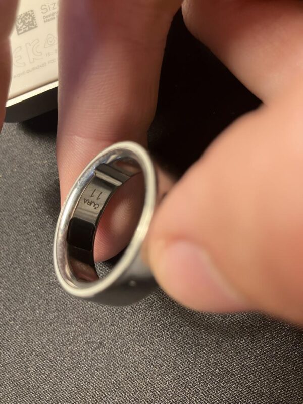 Oura Ring Gen 4 – Silver – Size 11 – Good Condition - Image 9