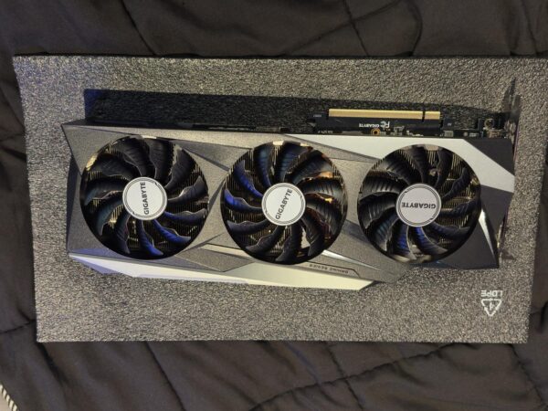 Gigabyte GeForce RTX 3080 Gaming OC – Used – 12GB - Image 4