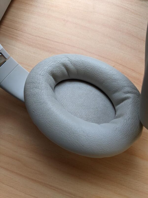 Beats Studio Pro Wireless – Used – Sandstone - Image 8