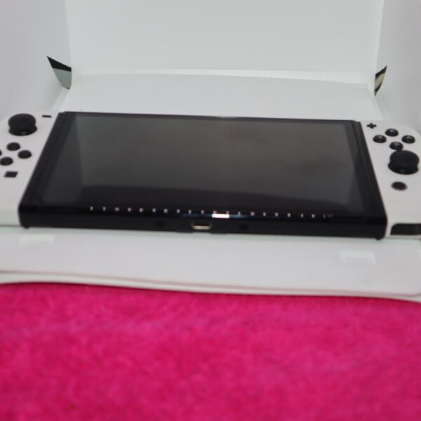 Nintendo Switch OLED – 64GB – White – Mint Condition - Image 7