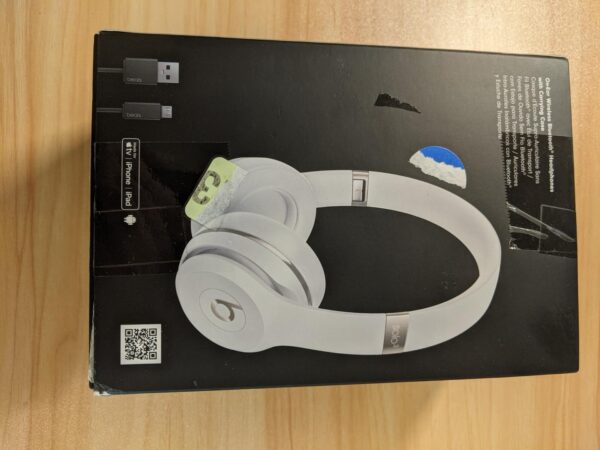Beats Solo3 Wireless – Used – Silver - Image 12
