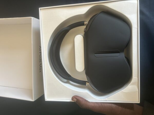 AirPods Max – Gray – Used - Image 4