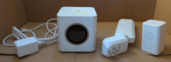 Ubiquiti AmpliFi HD Mesh Router – Fair Condition - Image 8