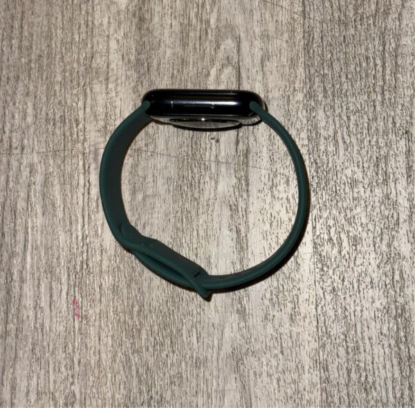 Apple Watch Series 9 – 45mm – Midnight – Aluminum – GPS – Good Condition - Image 8