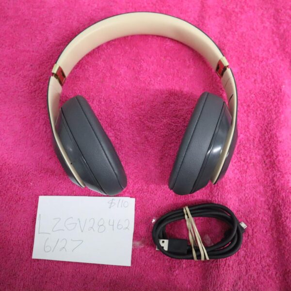 Beats Studio3 Wireless – Used – Black