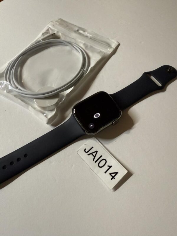 Apple Watch Series 9 45mm – Unlocked – Graphite – Mint Condition - Image 7