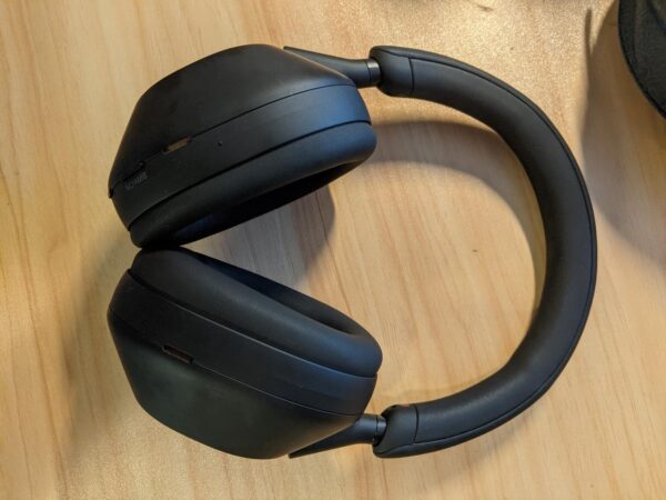 Sony WH-1000XM5 – Used – Black - Image 10