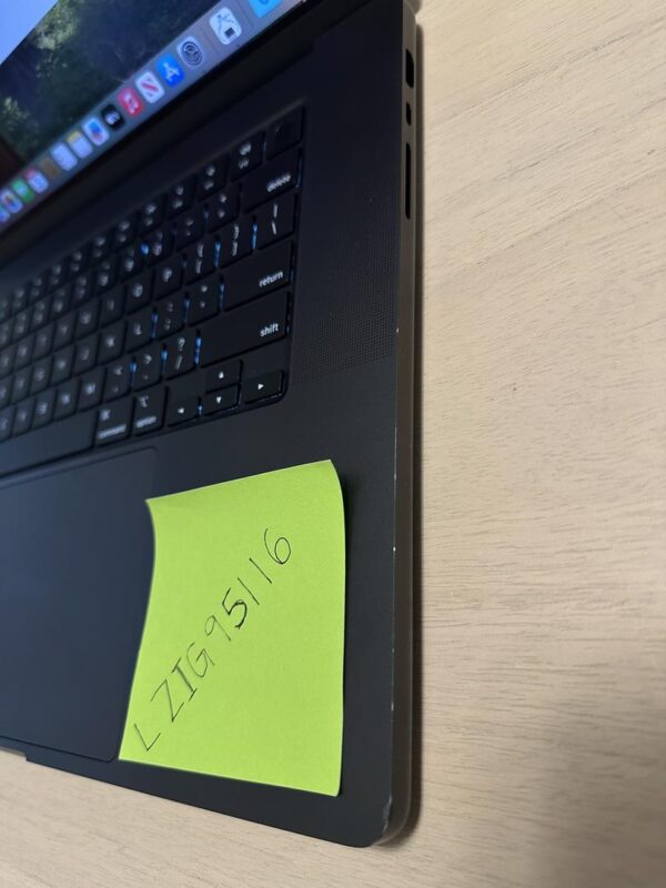 MacBook Pro 2024 – 16" – 512GB – Space Black – Good Condition - Image 9