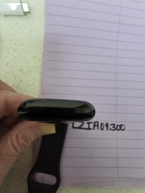 Apple Watch Series 10 42mm – Black – AT&T – Mint Condition