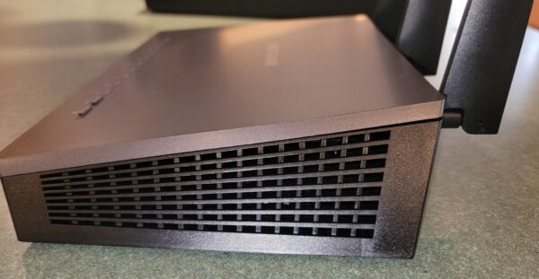 Netgear Nighthawk AC2300 Router – Mint Condition - Image 2