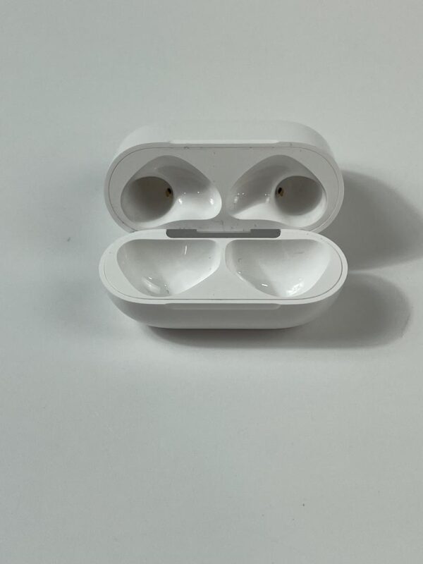 AirPods (4th Generation) – Active Noise Cancellation - Image 3