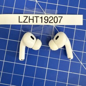 AirPods Pro (2nd Generation) – Lightning Charging Case – Used