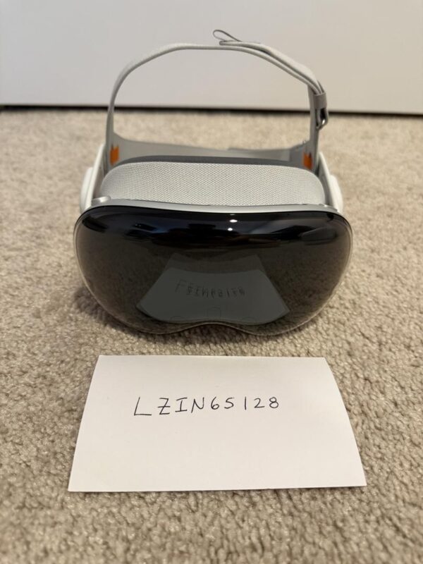 Apple Vision Pro – Mint – 1 TB - Image 3
