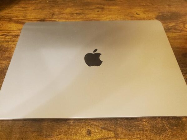 Apple MacBook Air 2023 – 15" – M2 – 16GB RAM – 512GB SSD – Silver – Mint Condition - Image 3
