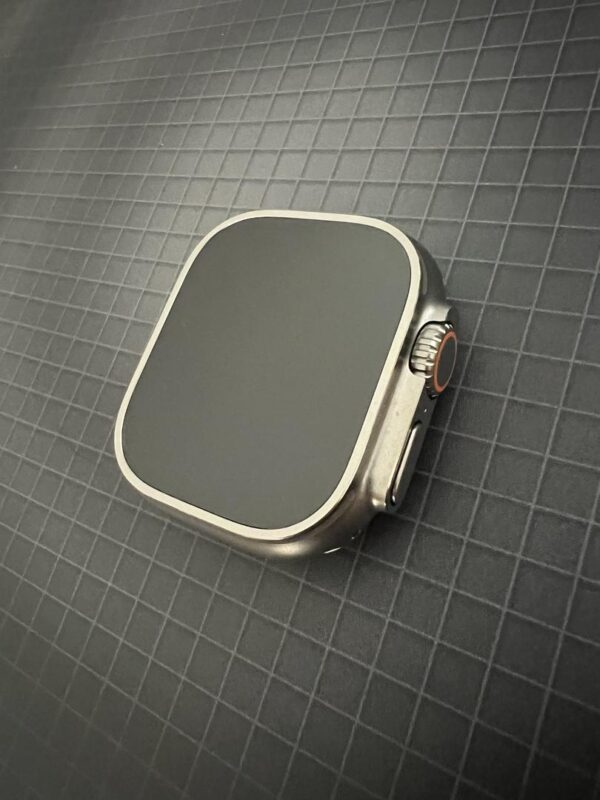 Apple Watch Ultra – 49mm – Verizon – Titanium – Good – 100% Battery - Image 6