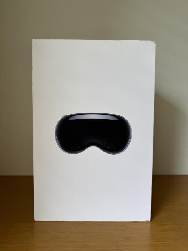 Apple Vision Pro – 1TB – Mint Condition - Image 6