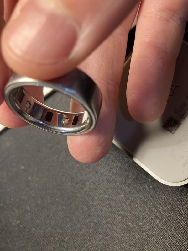 Oura Ring Gen 4 – Silver – Size 11 – Good Condition - Image 6