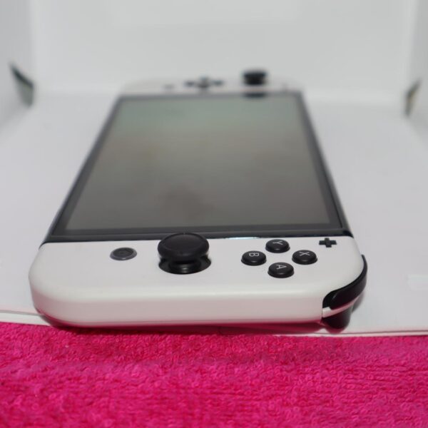 Nintendo Switch OLED – 64GB – White – Mint Condition - Image 5