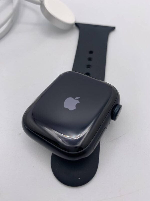 Apple Watch Series 8 – 41mm – Midnight – Aluminum – GPS – Good Condition