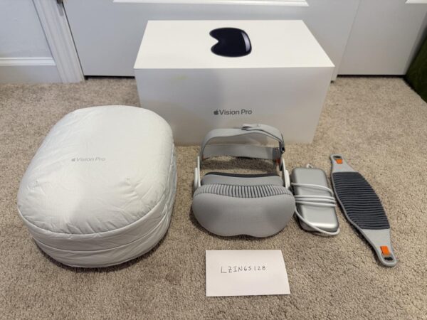 Apple Vision Pro – Mint – 1 TB - Image 5