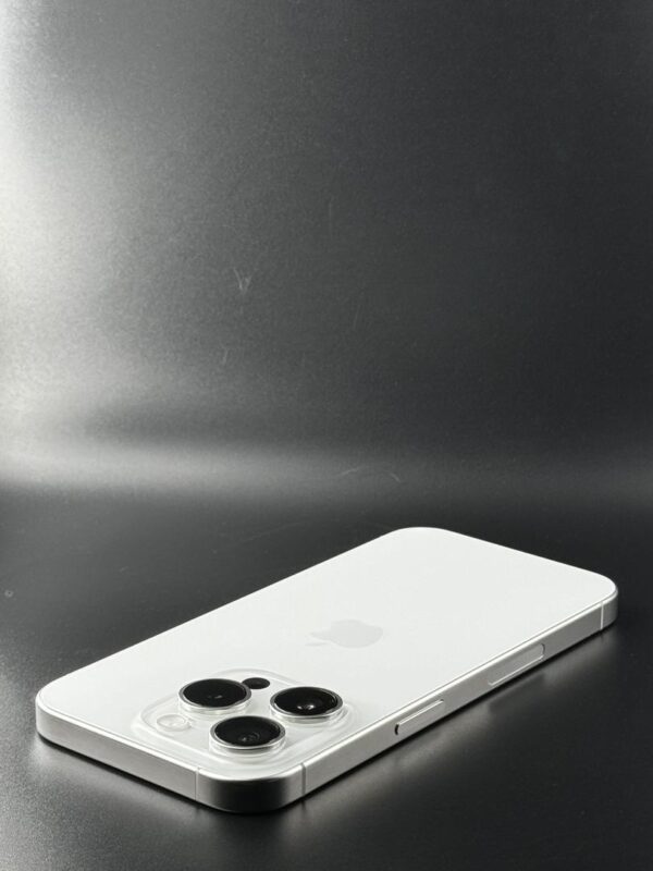 Apple iPhone 15 Pro – 256GB – White – Unlocked – Good Condition