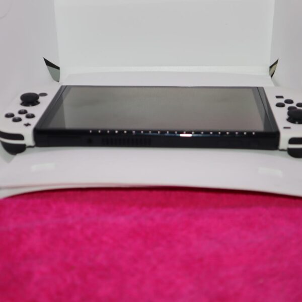 Nintendo Switch OLED – 64GB – White – Mint Condition - Image 6