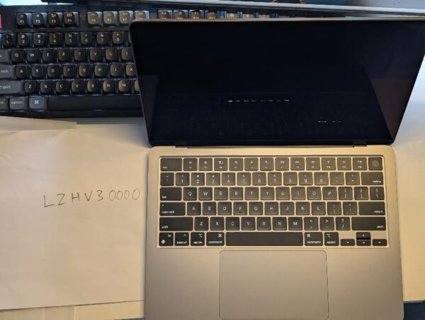 Apple MacBook Air 2024 – 13" – M3 – 16GB RAM – 512GB SSD – Midnight – Mint Condition - Image 14
