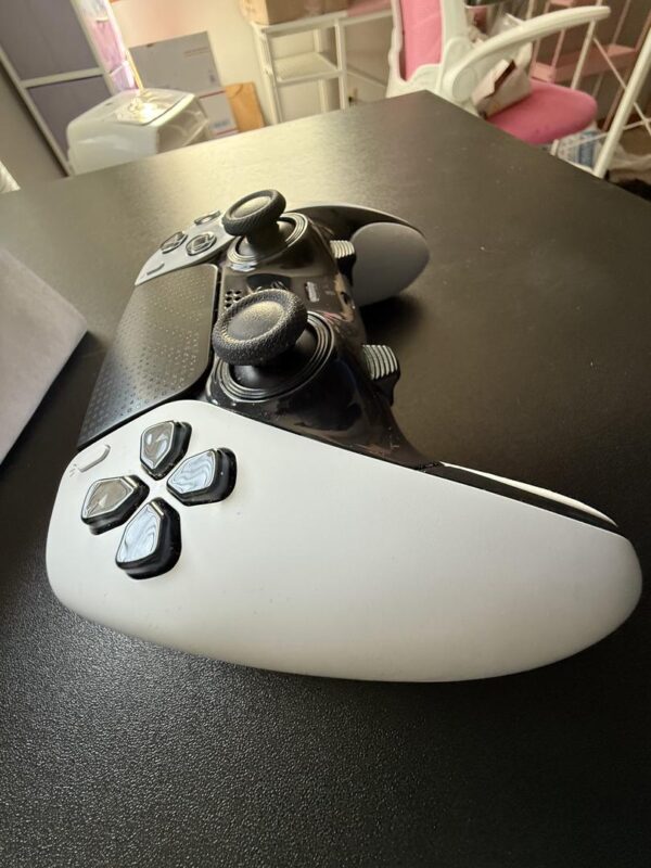Sony DualSense Edge Wireless Controller – PS5 – Good Condition - Image 8