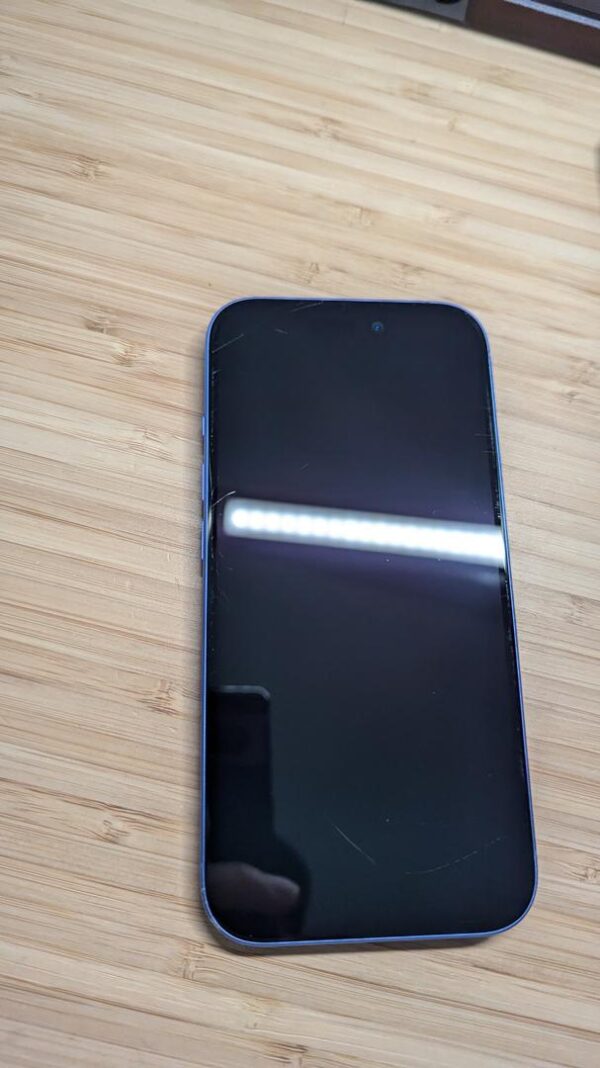 iPhone 16 – 128GB –Blue- AT&T – Fair Condition - Image 9