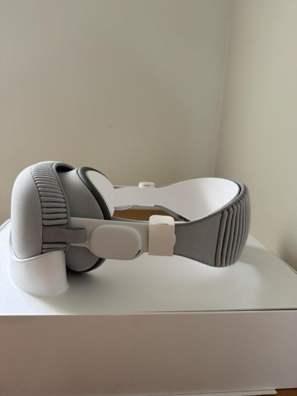 Apple Vision Pro – 1TB – Mint Condition - Image 10