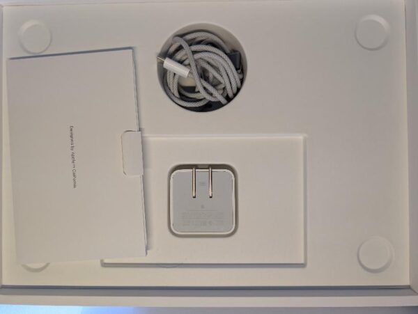 Apple MacBook Air 2024 – 13" – M3 – 16GB RAM – 512GB SSD – Midnight – Mint Condition - Image 16
