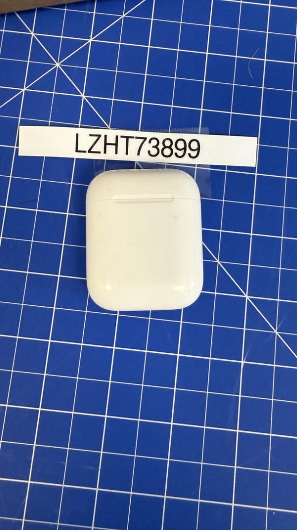 Apple AirPods (1st Generation) – Lightning Charging Case – Very Good Condition - Image 8