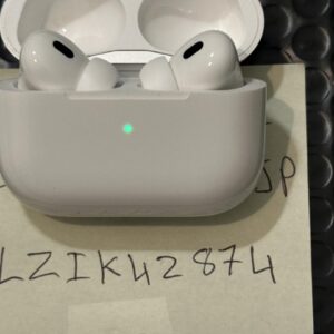 AirPods Pro (2nd Generation) – USB-C Charging Case – Use