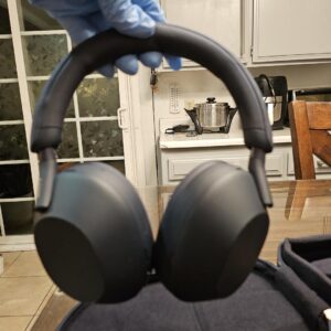 Sony WH-1000XM5 – Used – Navy Blue