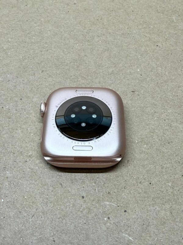 Apple Watch Series 10 42mm – Rose Gold – Mint Condition - Image 6