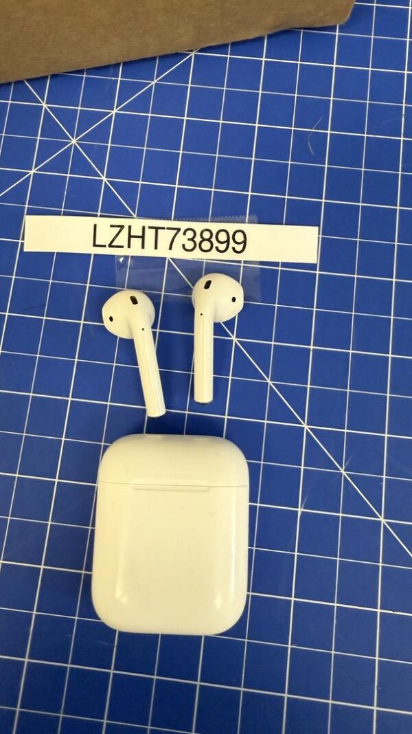 Apple AirPods (1st Generation) – Lightning Charging Case – Very Good Condition - Image 11